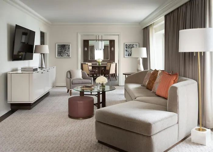 Hotel Four Seasons 5*